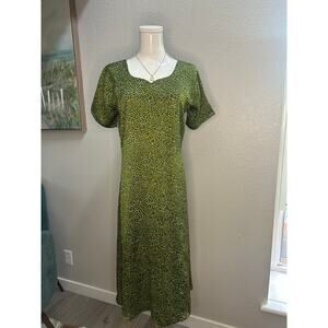Green Boho Midi Dress Short Sleeve Fit & Flare  Sundress Retro Print - Size S/M